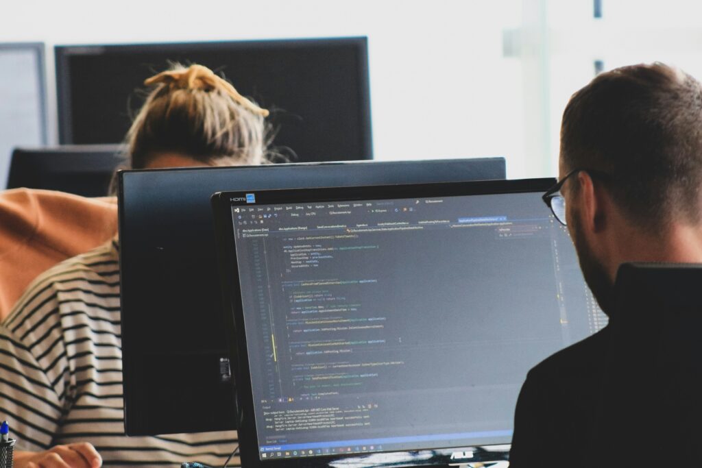Zusammenarbeit bei der Digitalisierung und agilen Transformation von Unternehmen